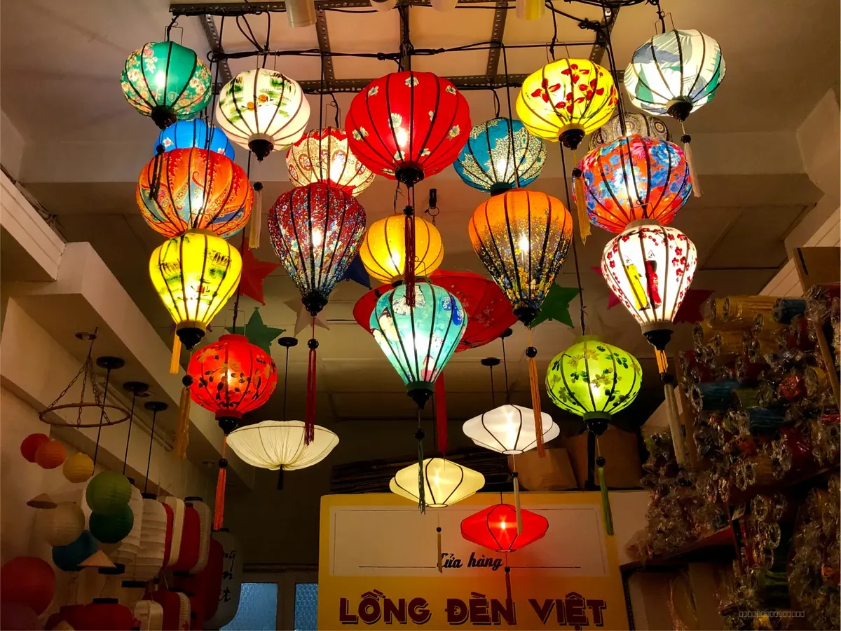 Đèn vải và đèn lồng thủ công Hội An trang trí — LongDenViet
