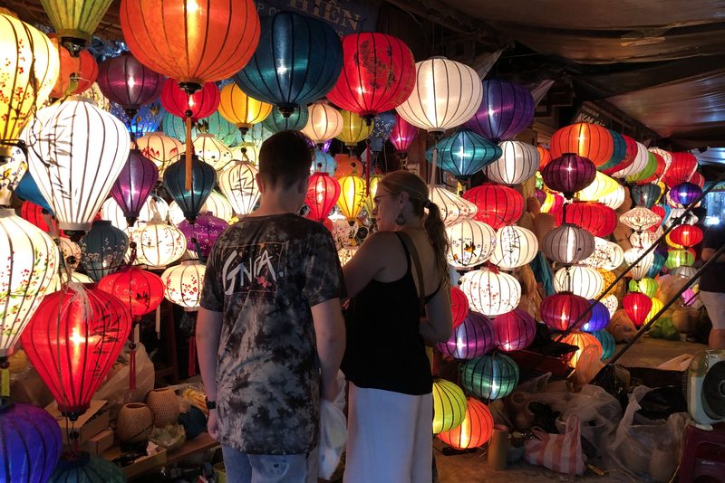 đèn lồng phòng ngủ kết hợp như thế nào — LongDenViet xưởng Tân Phú TP.HCM