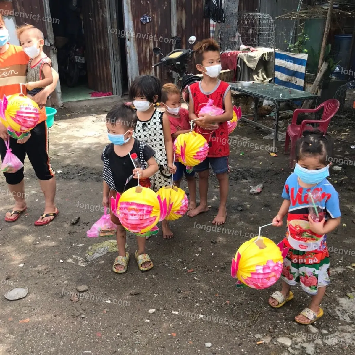 Đèn giấy xếp hình thú LongDenViet — ảnh thực tế 23