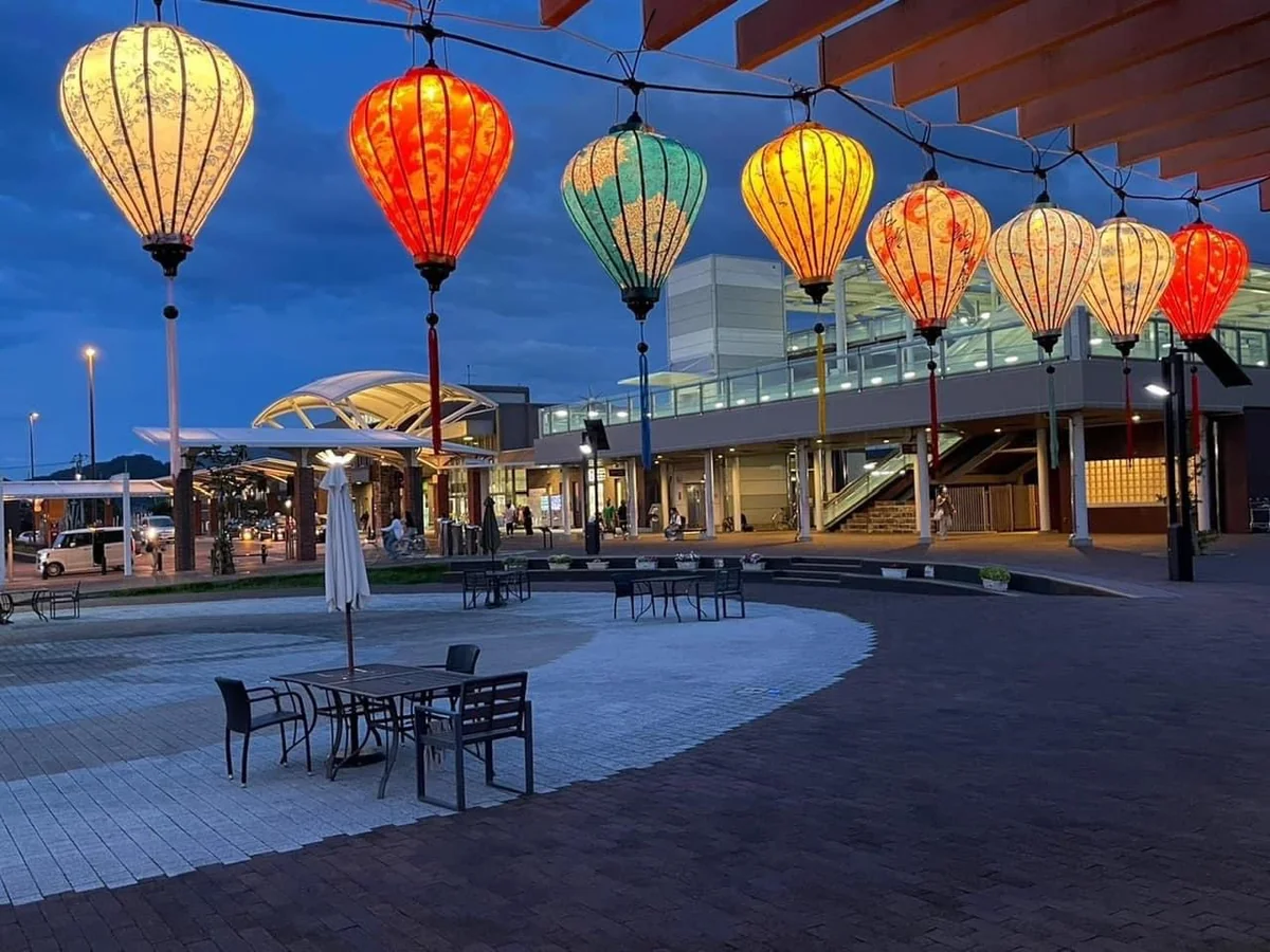 Trang trí Trung Thu khách sạn resort bằng lồng đèn cao cấp Hội An