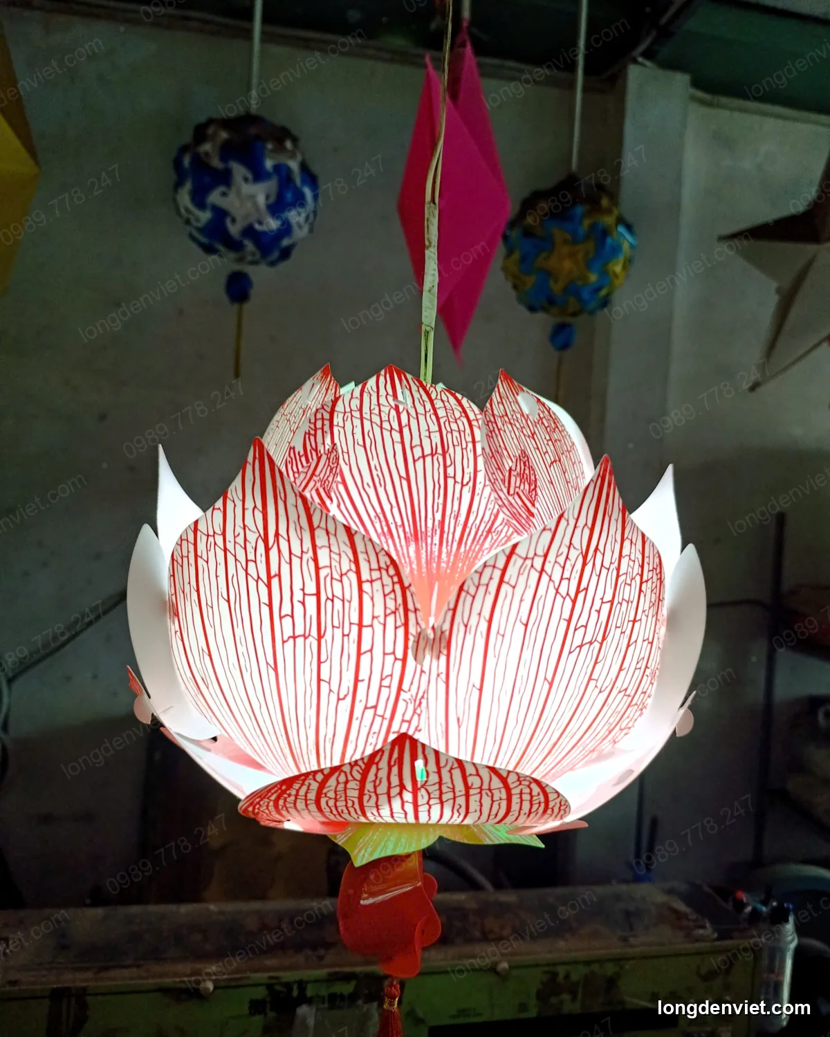 Đèn Hoa Sen Vân Gân In Hình Phật 30cm — 10 Màu — hình 18 — đèn lồng thủ công | LongDenViet
