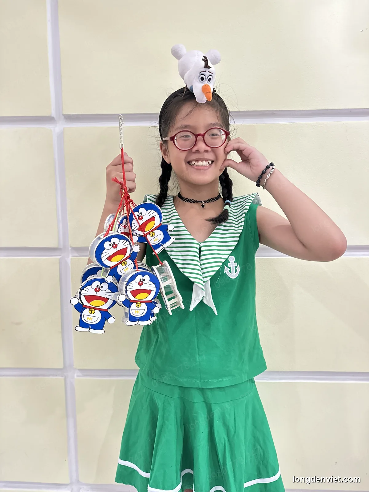Đèn lồng Doraemon và nhân vật hoạt hình bằng giấy — bé mùa Trung Thu LongDenViet