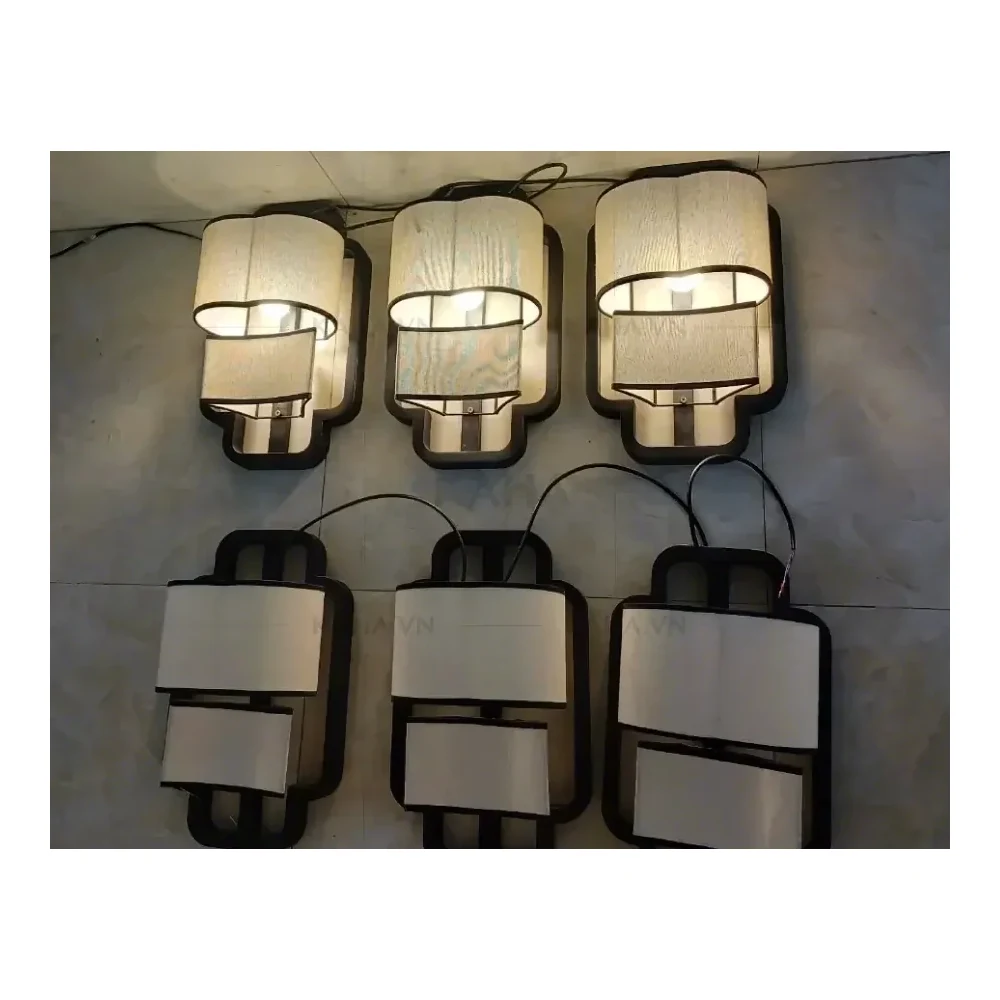 Đèn Gỗ Ốp Tường KAHA0043 Đèn Gỗ Ốp Tường KAHA0043 — đèn lồng thủ công Hội An | LongDenViet