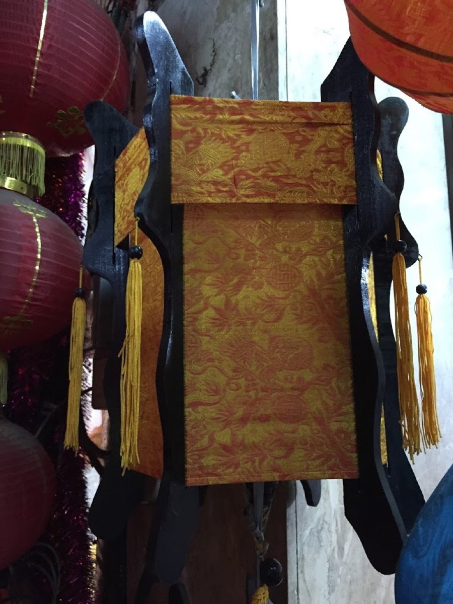 Lồng đèn — góc nhìn thứ 2